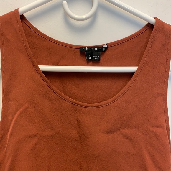 Theory Sondray silk layered tank - Picture 3 of 4